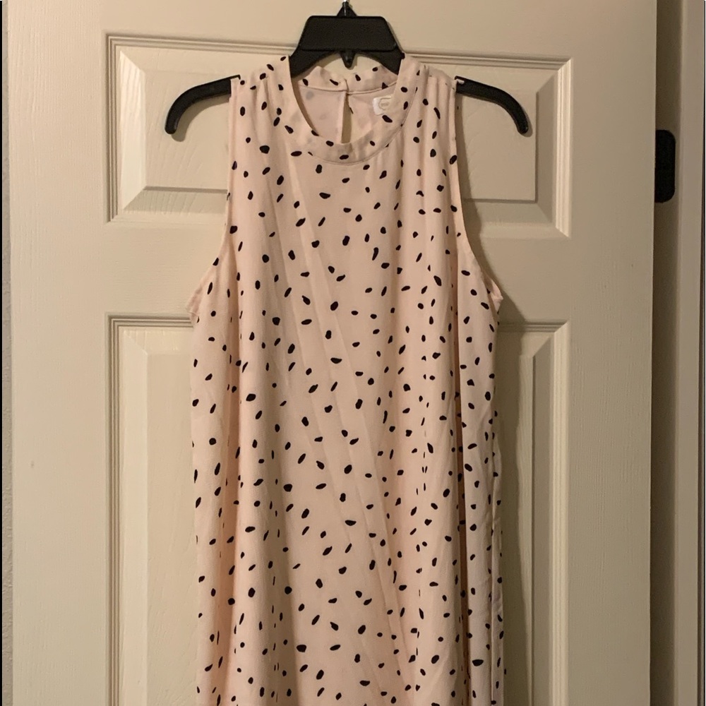 Women’s dress size medium